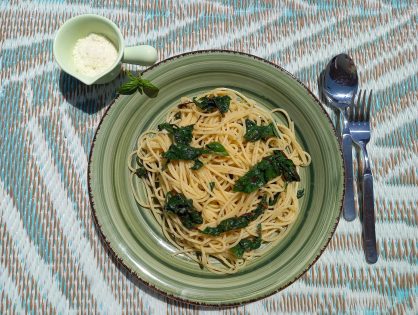 Spaghetti Aglio e Olio mit Mangold