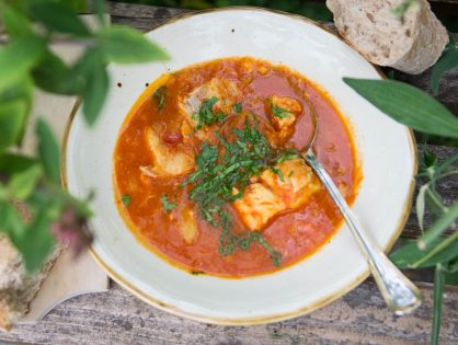 Fischsuppe mit Tomaten und Fenchel