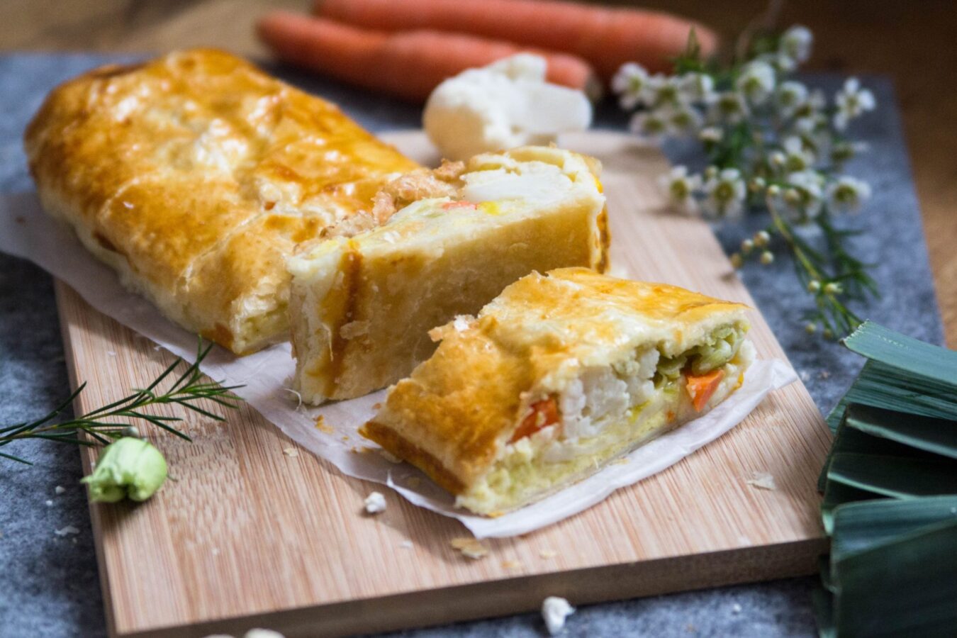 Gemüse-Kartoffel-Strudel mit Topfen und Käse – Tiroler Gemüsekiste