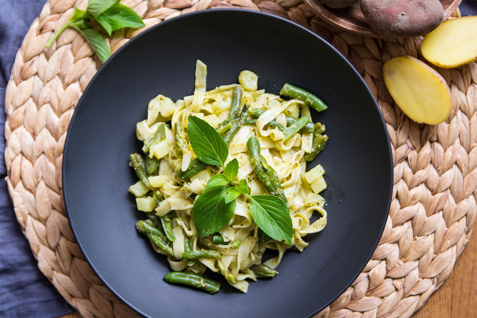 Ligurischer Klassiker – Pasta mit Pesto, grünen Bohnen und Kartoffeln