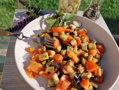 Melanzani-Tomaten-Salat