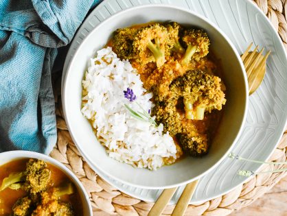 Curry mit Karfiol oder Broccoli und Kokosmilch