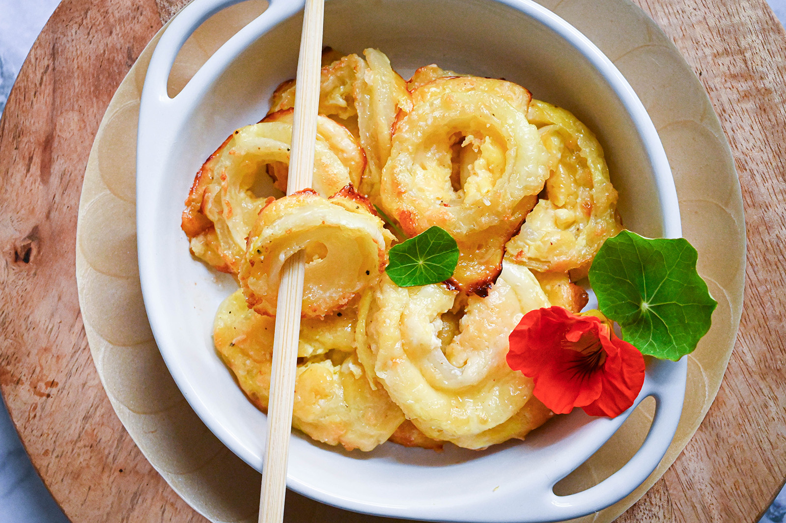 Fingerfood: Gebackene Zwiebel-Käse-Ringe