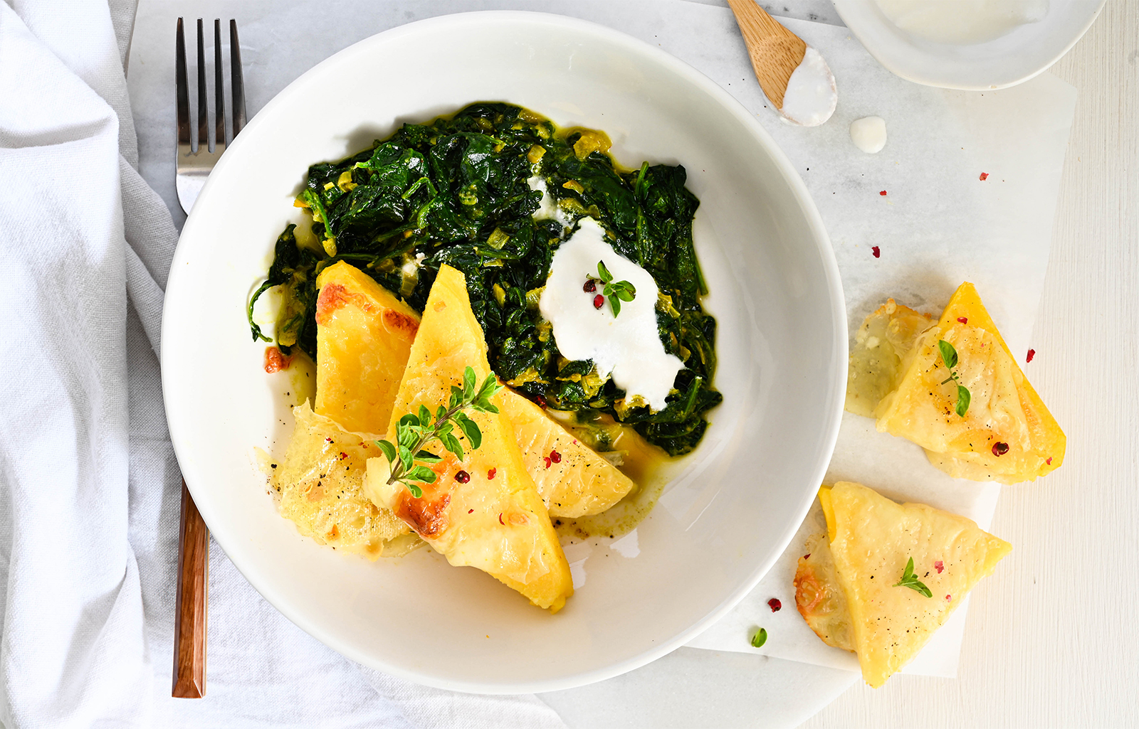 Gratinierte Polenta-Ecken mit Kokosspinat