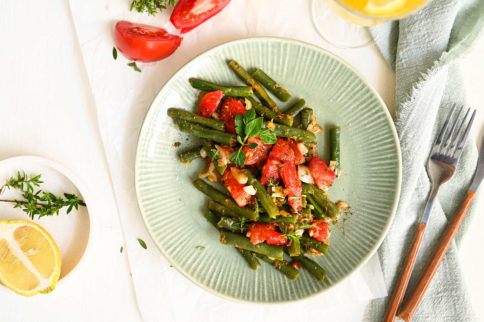 Sommerliche Bohnen-Tomaten-Pfanne mit Balsamico