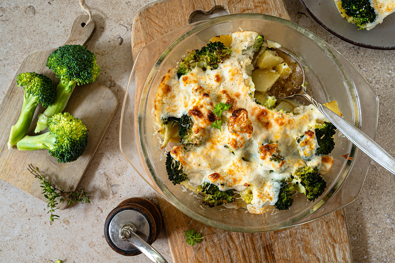 Gratin von Kartoffeln und Romanesco (oder Broccoli) mit Salbei