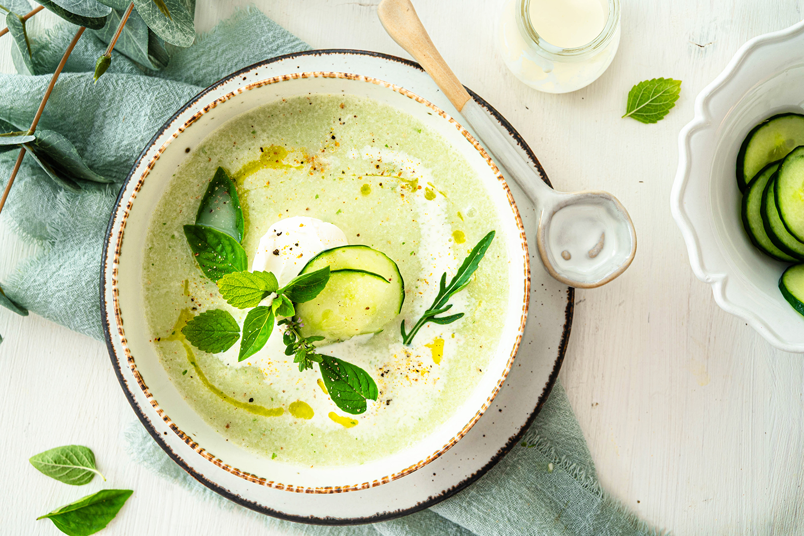 Kalte Gurkensuppe (Gazpacho)